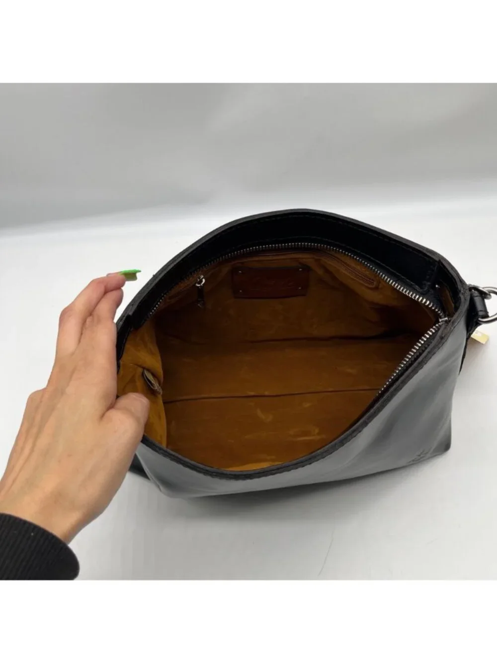 Patricia Nash Betta Medium Leather Crossbody - Picture 10 of 11